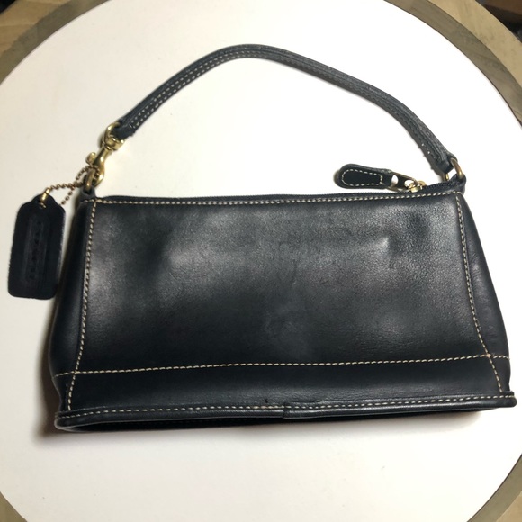 Vintage Black Coach Pochette - Picture 3 of 10